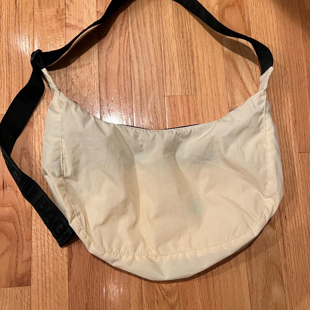 Baggu ivory medium crescent